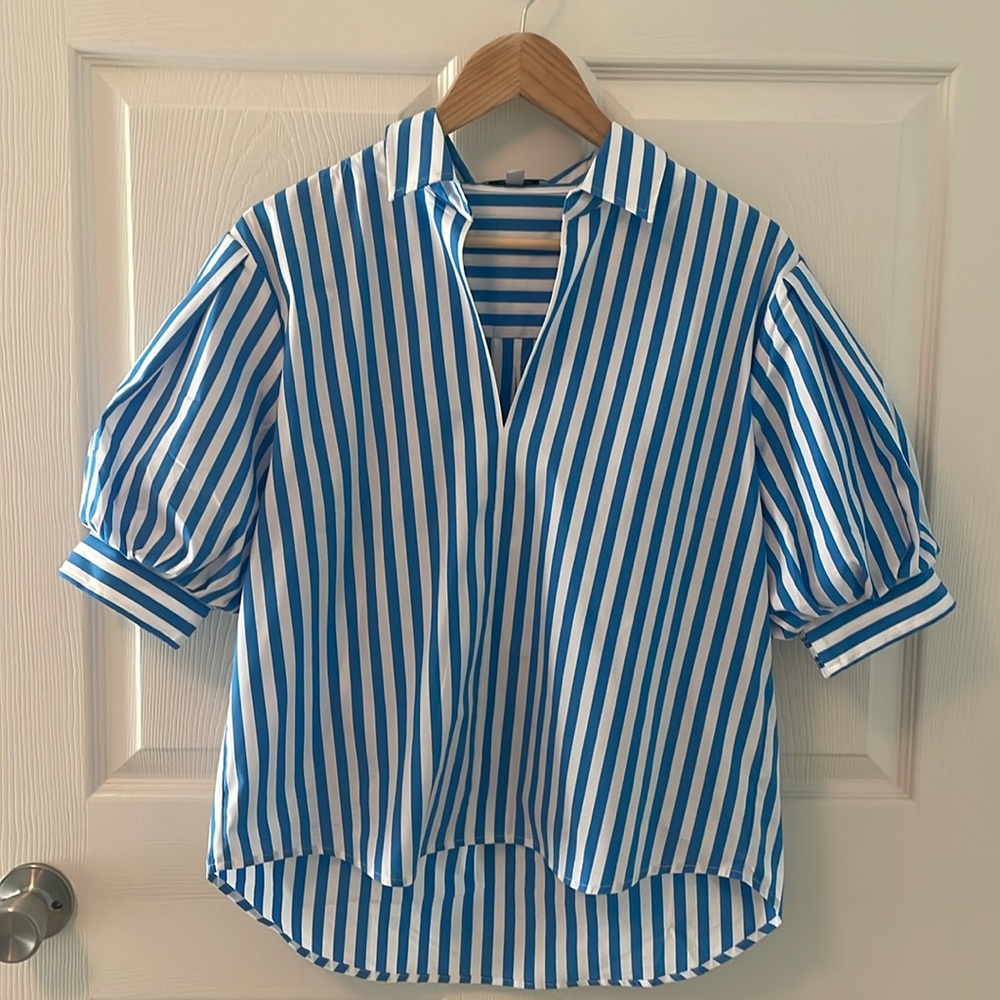 AYR blouse- crisp vivid blue and white pull over blouse
